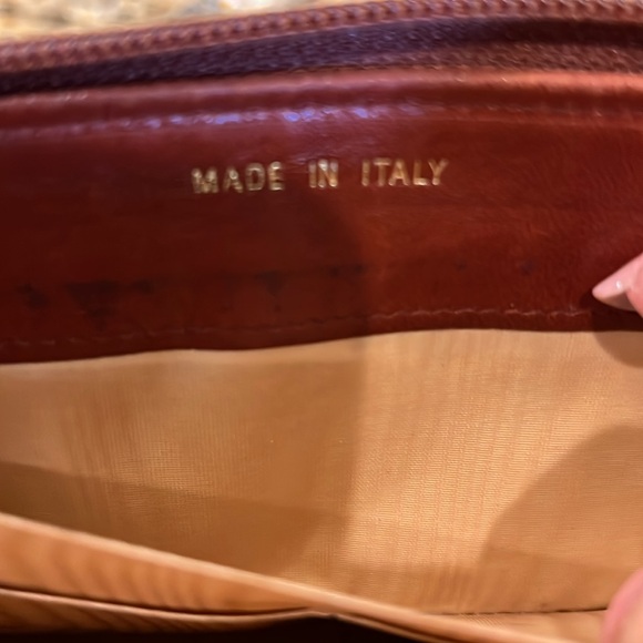 Authentic Chanel caviar leather wallet - Picture 12 of 13